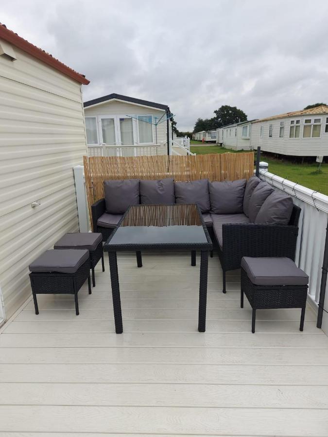 Holiday Caravan Clacton-on-Sea Esterno foto